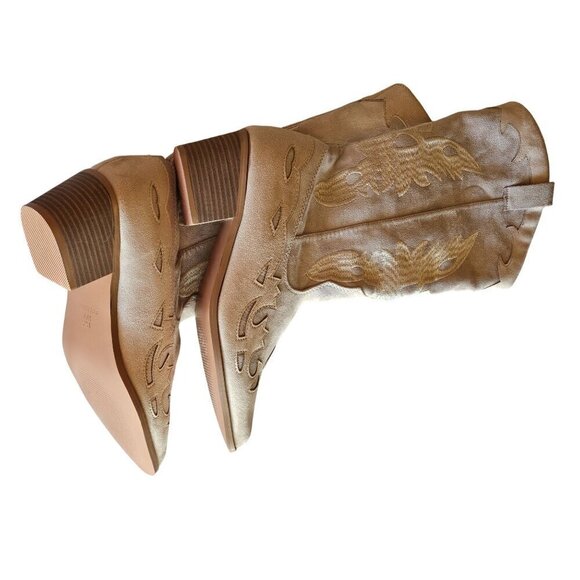 Vintage Western Cowboy Style Beige Embroidered Suede Boots With Low Block Heel F - Picture 14 of 15